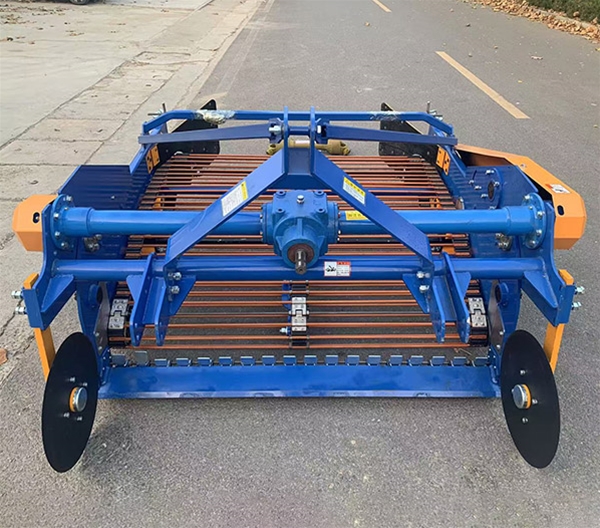 4UD-160馬鈴薯收獲機(jī)