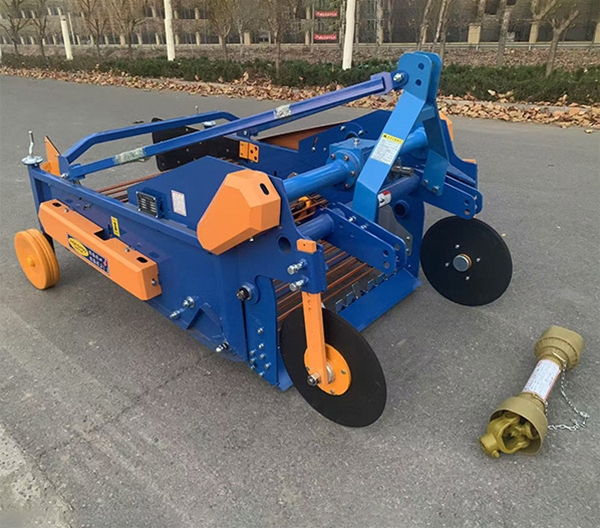 4UD-110馬鈴薯收獲機(jī)